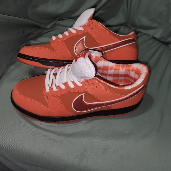Nike SB Low Dunk Orange Lobster Men's Size 10 - Picture 1 of 7